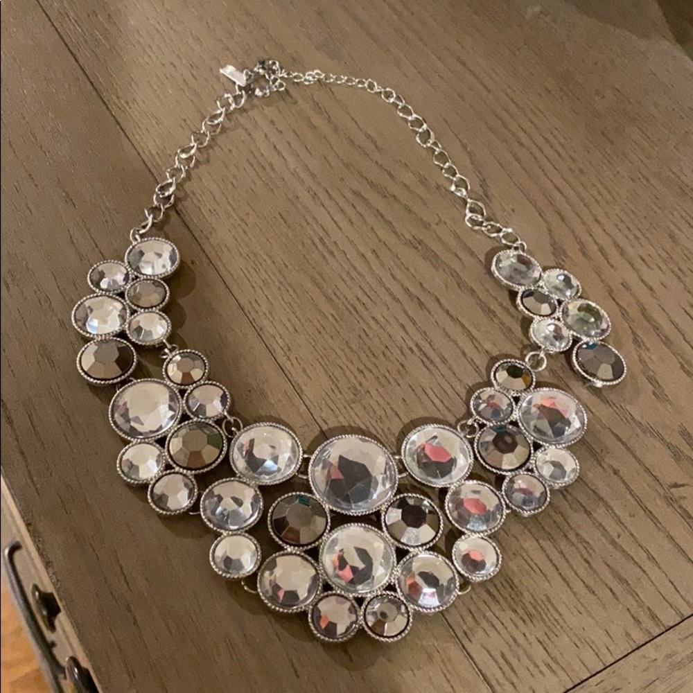 Women’s necklace
